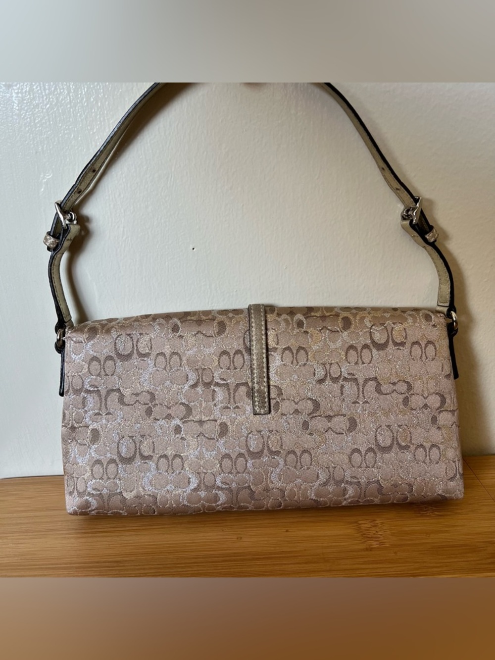 Coach vintage 2005 gold optic lurex signature 3595 Hamptons clip shoulder bag - Picture 5 of 15